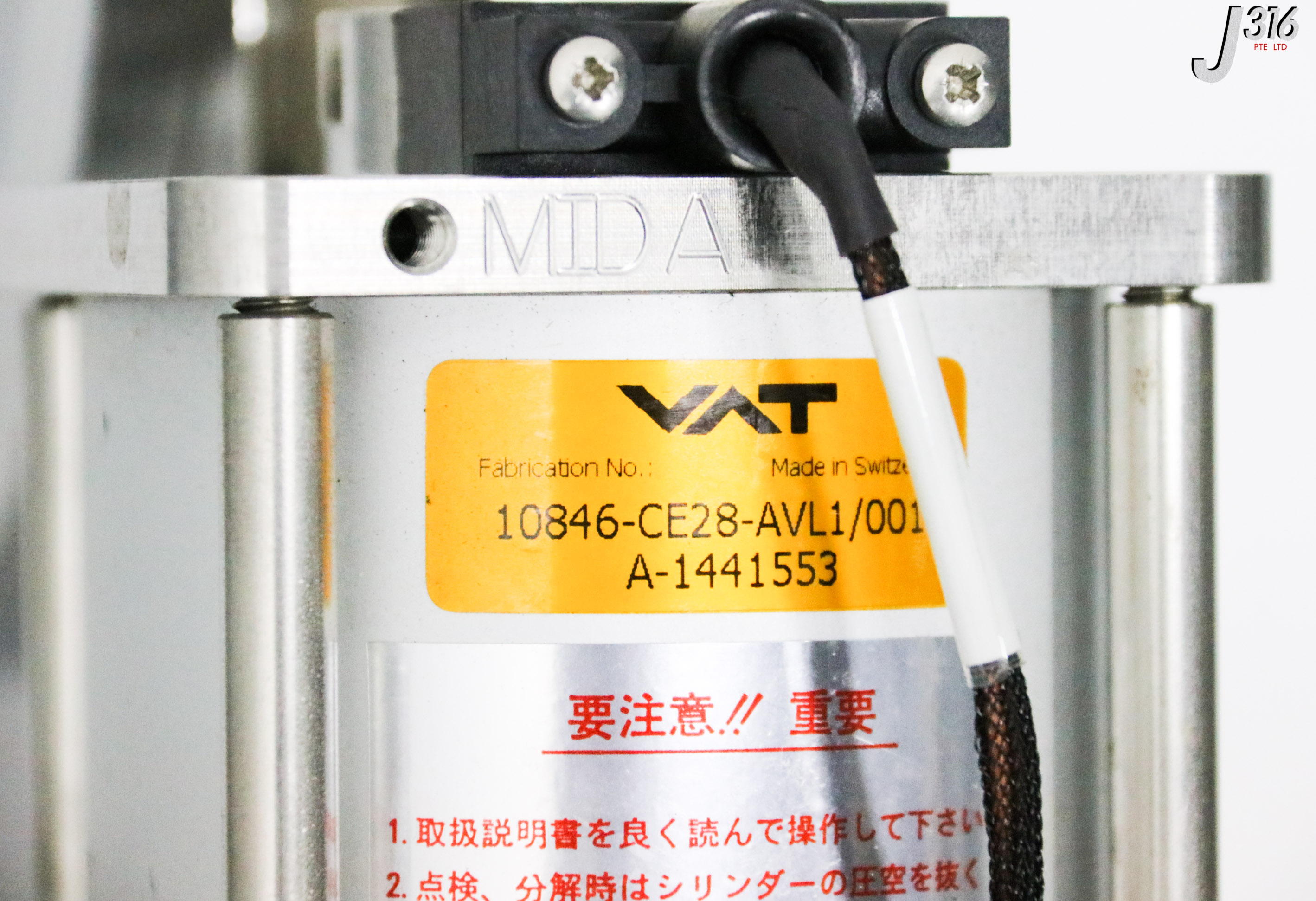 8個 32700-09.jpg